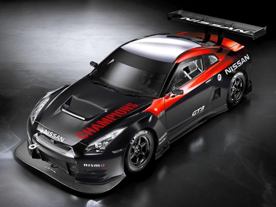  Nissan GT-R GT3 by Nismo 2012 года  (фото 11 из 14)